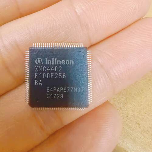 Infineon XMC4402 F100F256芯片 几乎