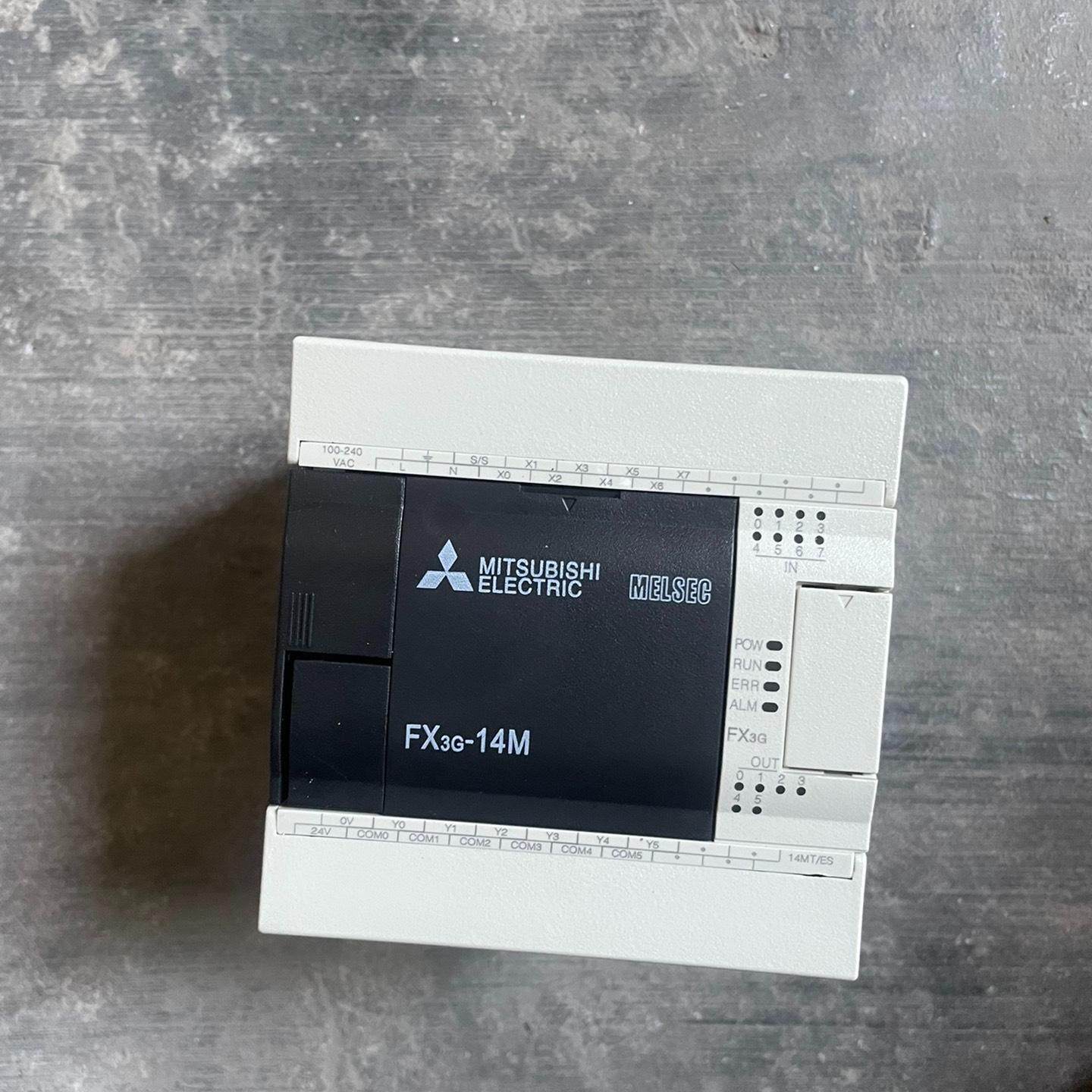 PLC FX3G-14MT/ES-A 成色如图