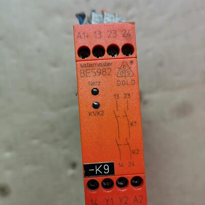 DOLD多德继电器BE5982.02 拆机下来 成色漂亮