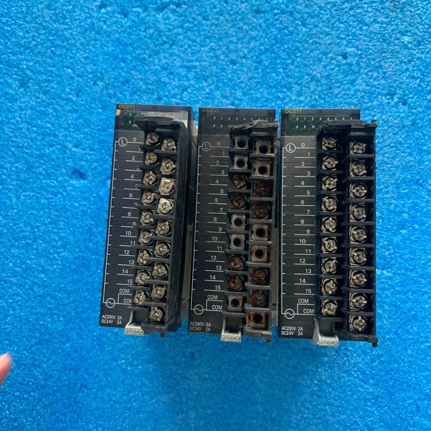 PLC模块CJ1W-OC211 拆机 实拍图 功能