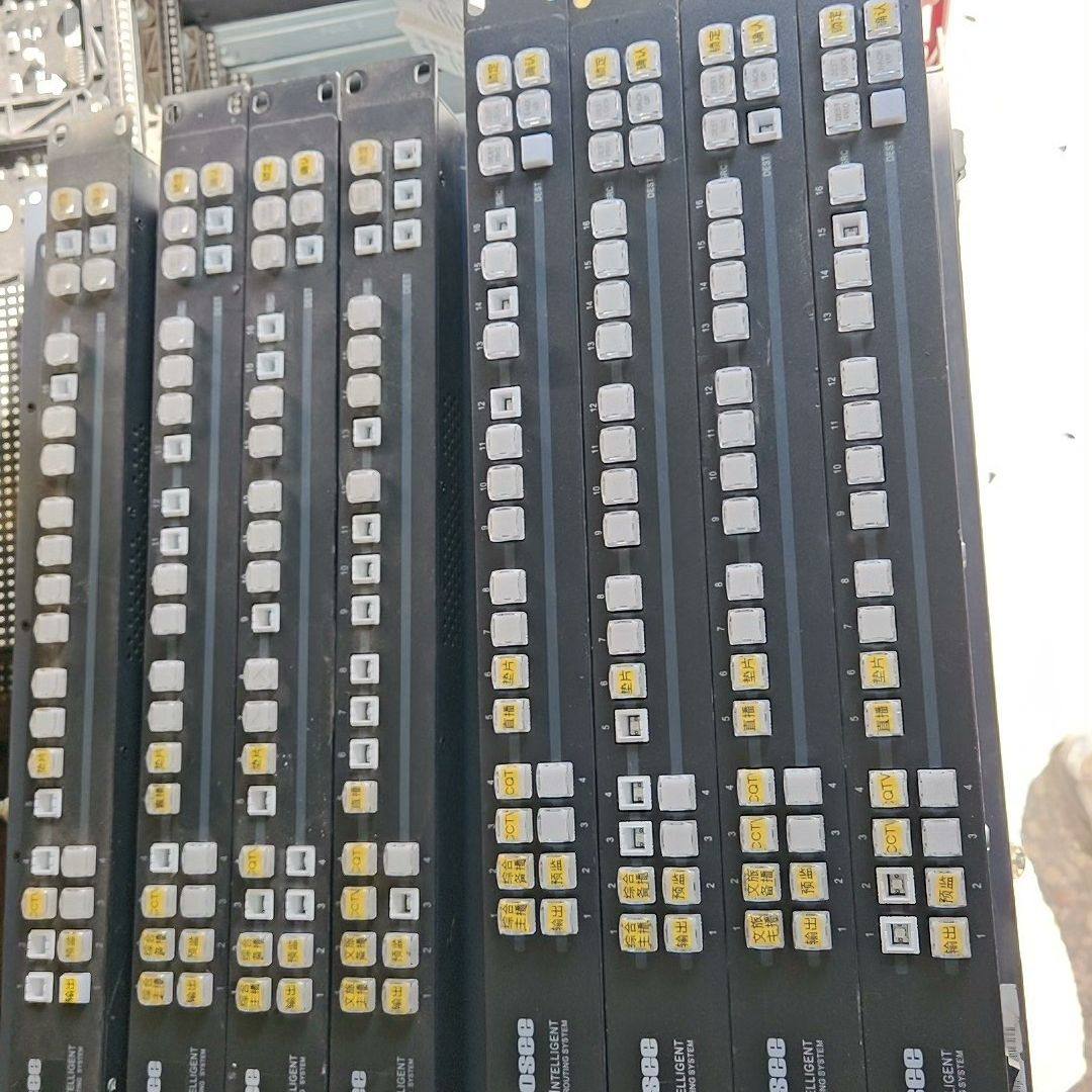 机房下架OSEE时代奥视 视频矩阵IRS1604-RCP