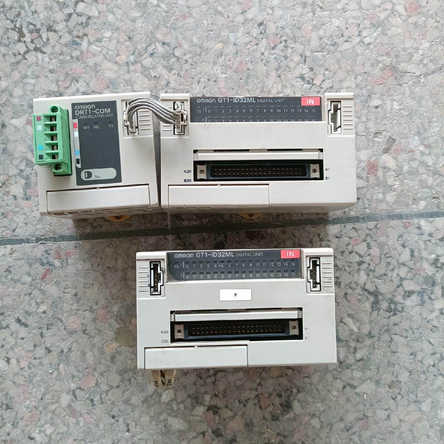 拆机    控制器 GT1-ID32ML控制