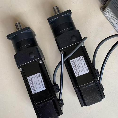 汇川伺服电机：lSMH1-40B30CB-U131X