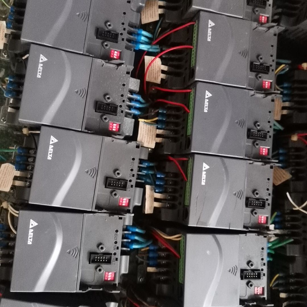 台达变频器VFD007E43T   VFD007E43A