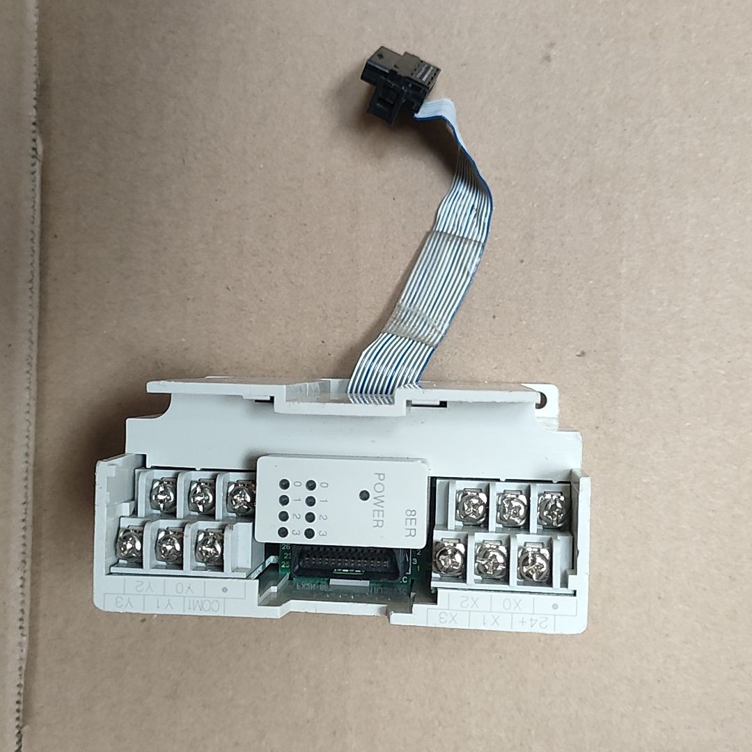 三菱PLC模块 FX2N-8ER 正品拆机 实物如图所示 7