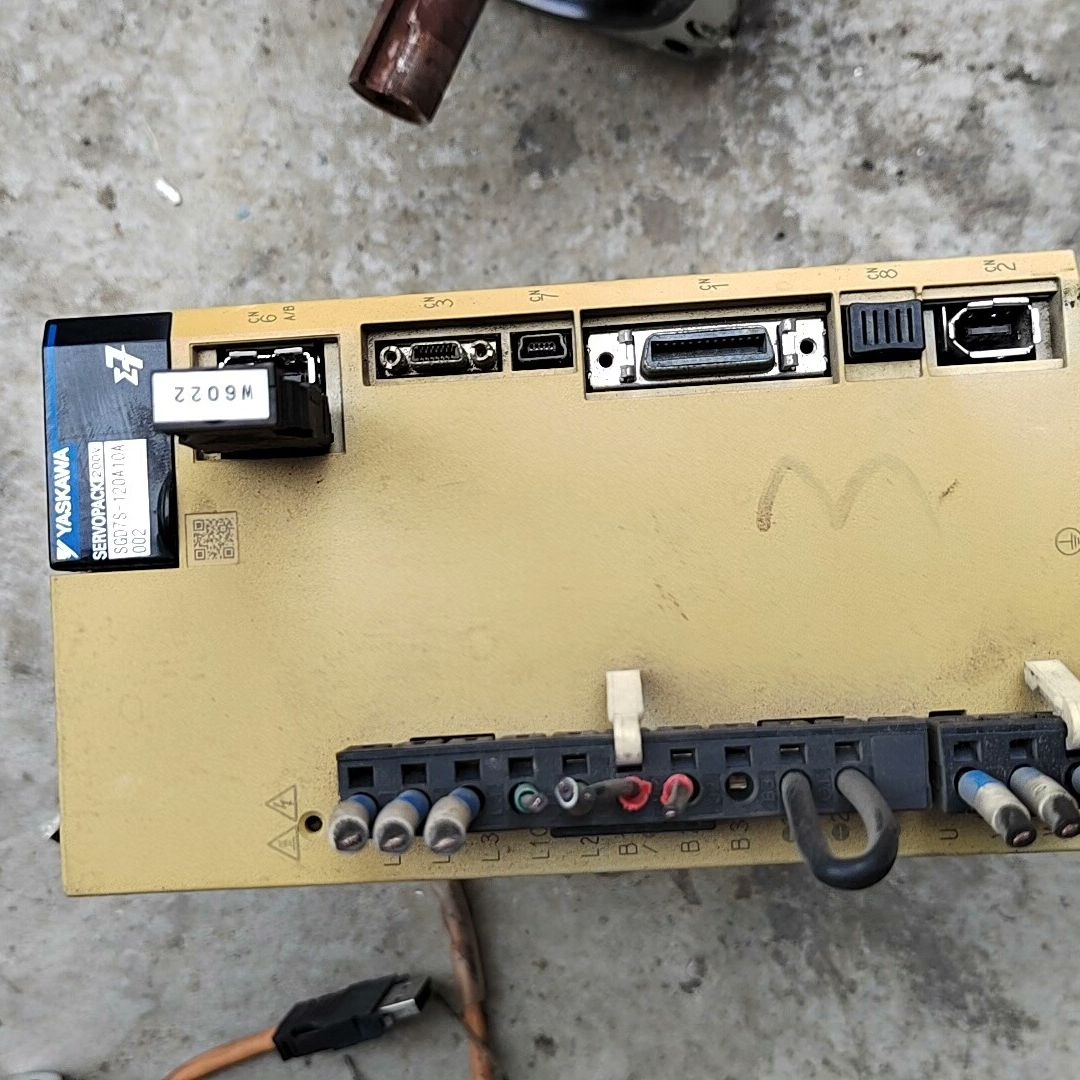 拆机安川七系SGD7S-120A10A002