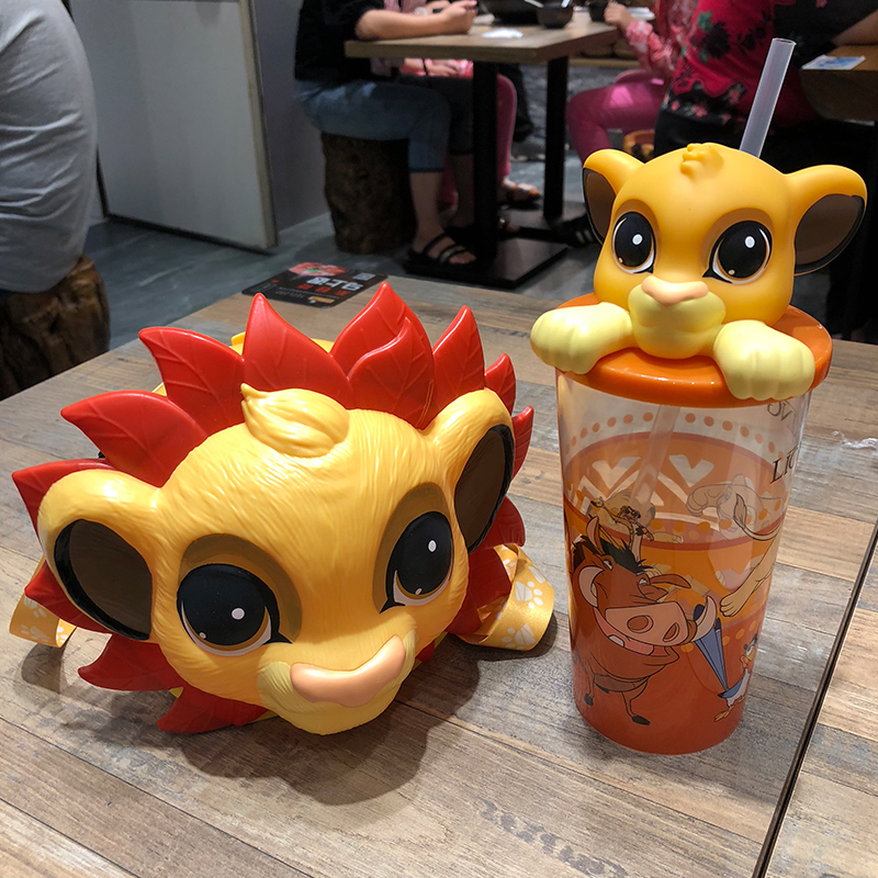 小狮子王辛巴吸管杯水杯