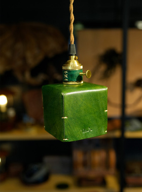 墨绿色方小块极简立体卧室床头柜餐桌茶室楼梯橱窗酒吧服装店吊灯