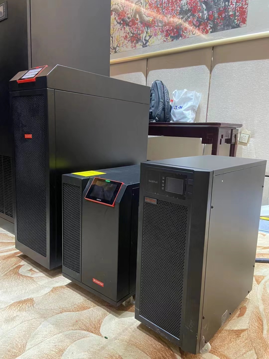 深圳山特ups电源3c20ks在线式20kva/18kw机房电脑稳压停电备用ups
