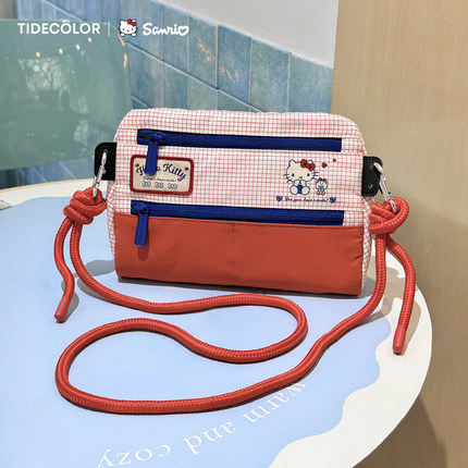 hellokitty正版联名女生单肩斜挎包 三丽鸥凯蒂猫大容量格子包包