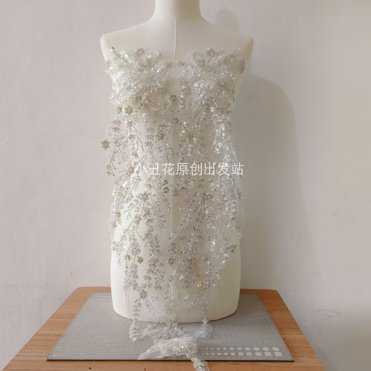 重工银珠管片花贴 新娘婚纱礼服前胸后背刺绣布贴 DIY 新品上市