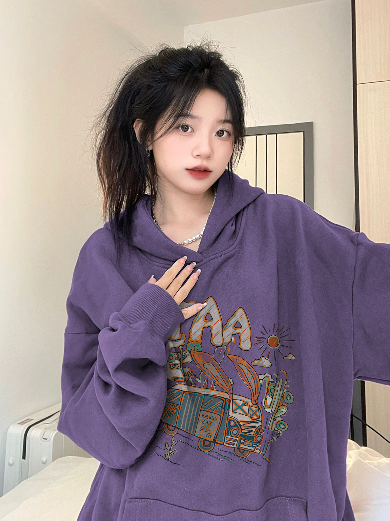 韩系慵懒风紫色卫衣女