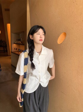 宽松慵懒休闲白色短袖衬衫女夏季2026新款法式高级韩系上衣衬衣