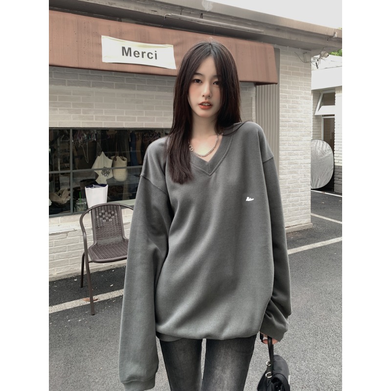 美式复古薄款V领卫衣女春秋款2025新款宽松休闲无帽套头慵懒上衣