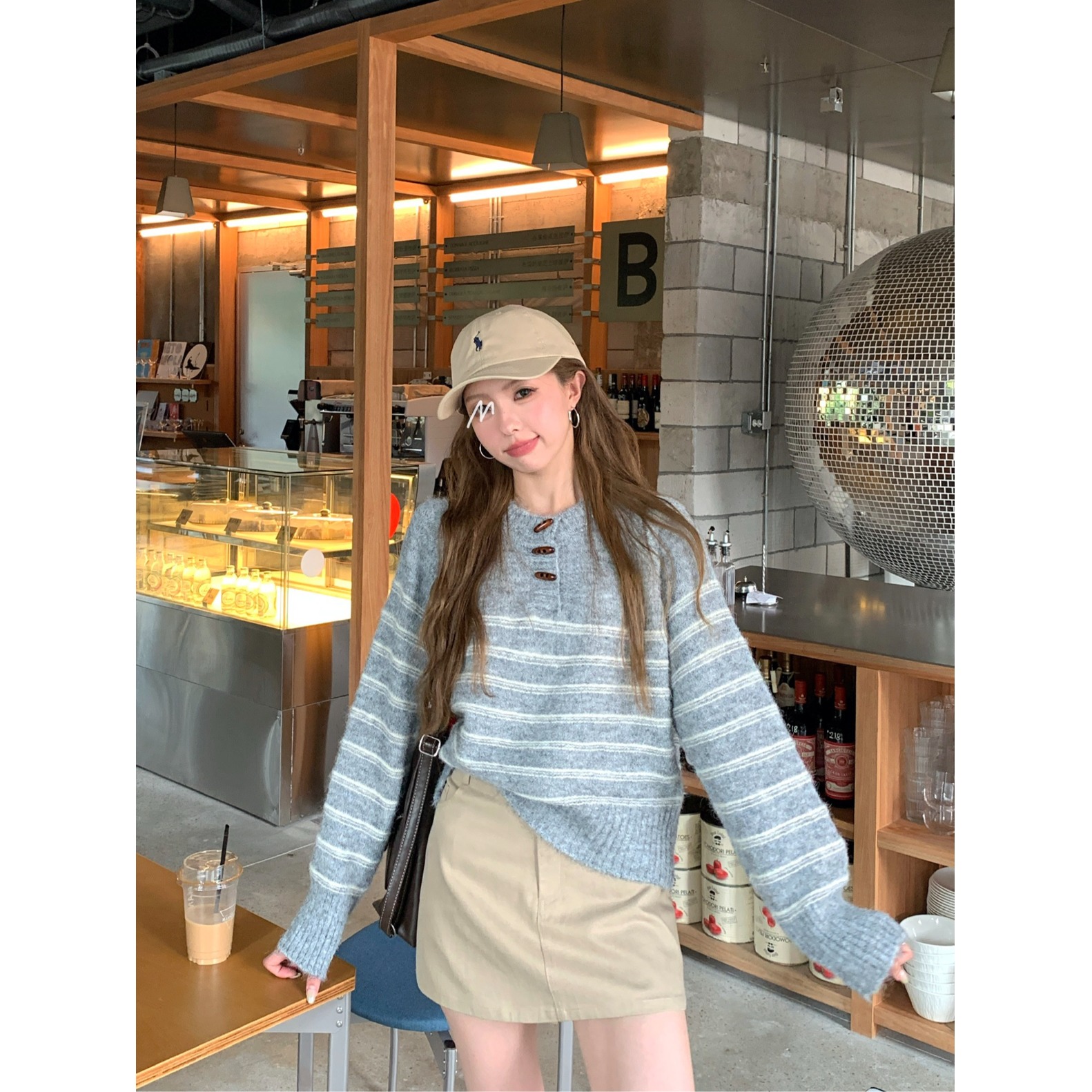 慵懒宽松秋冬毛衣女2025新款复古牛角扣设计感条纹长袖针织衫上衣