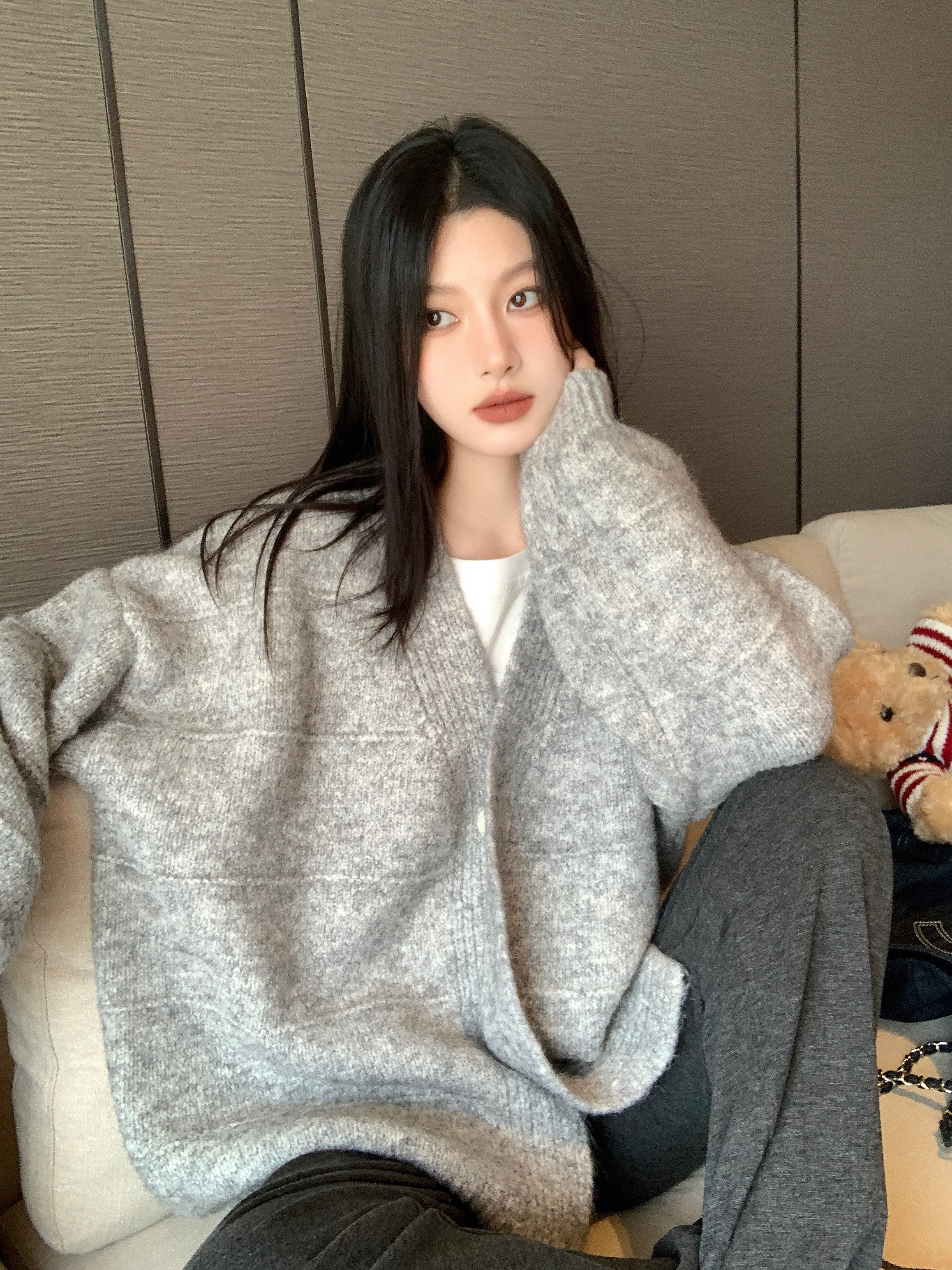 秋冬慵懒风V领加厚灰色毛衣外套