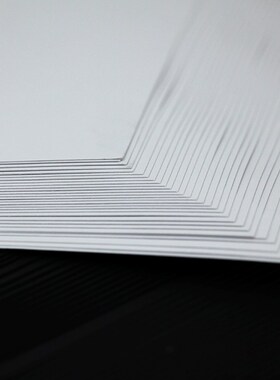 黑色卡纸a4黑白手工纸4开白色白卡a3黑纸4k黑卡8开手绘手工硬纸美