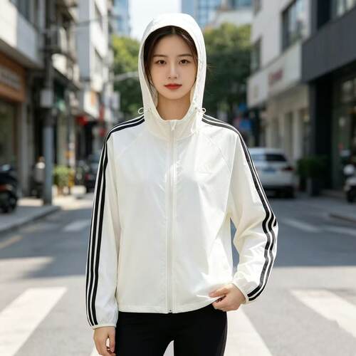 【新品上架】adidas阿迪达斯2026女薄款连帽三条纹梭织外套KX2759
