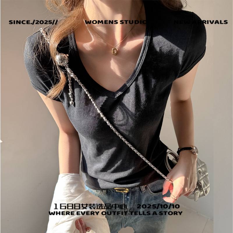 武汉星冠致舞服饰领设计感拼接短袖恤女夏季新款正肩显瘦时尚气质