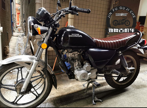 适用于五羊本田领御125复古改装u型管后扶手 wh125-20尾翼行李架