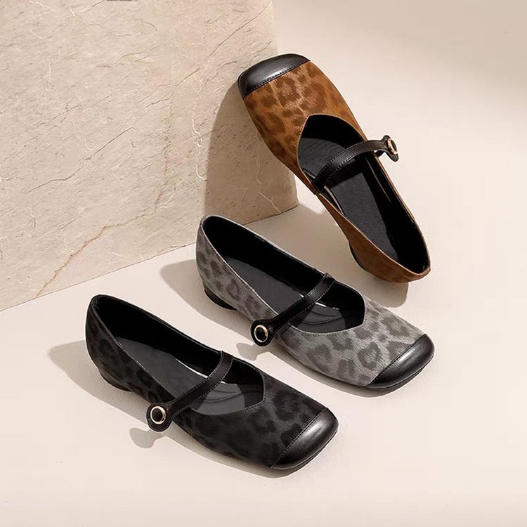 复古豹纹一字扣带斜方头低跟玛丽珍鞋平底鞋舒适浅口单鞋真皮女鞋