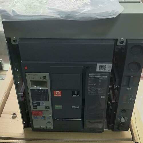{议价}施耐德框架断路器 MT06 N1