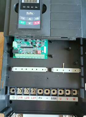 议价欧瑞E2000—P0450T3，45KW，成色如图，需要