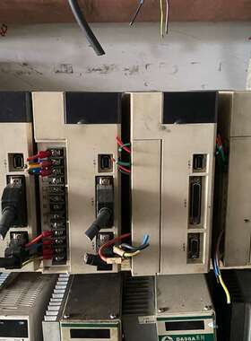 议价拆机汇承伺服驱动器HCAC-A122123-01，有4只