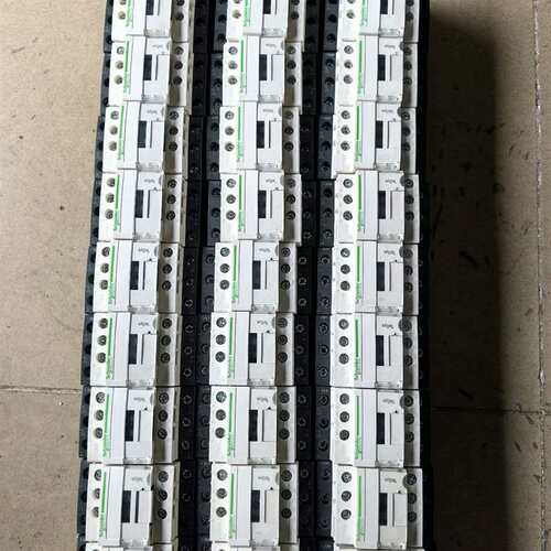 议价施耐德直流接触器LC1D09 BD   DC24V,