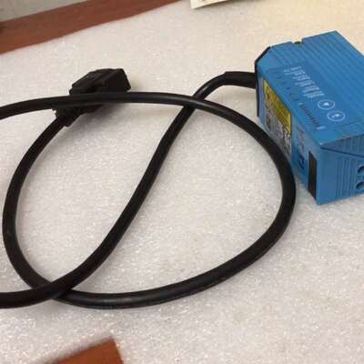 议价SICK西克，扫描器CLV632-0000,成色如图，包