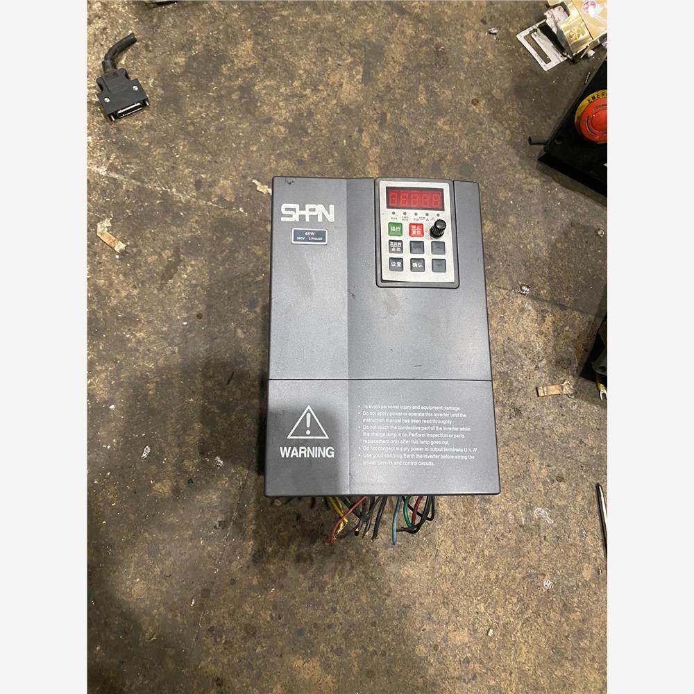 议价上海神频变频器SPP7F300-4R0G/5G5P，成色漂亮