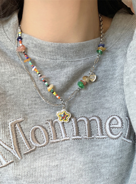 彩色串珠搭配短袖爱心项链甜酷