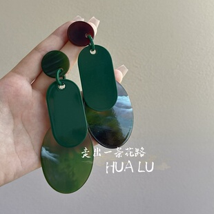 HUALU-万众瞩目~夸张复古文艺高级感绿色椭圆形耳环蚊香盘耳夹女