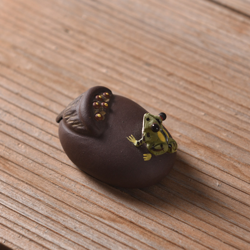 喷水青蛙茶宠摆件精品可养紫砂荷叶莲子手工茶玩蛙趣茶桌茶具摆件