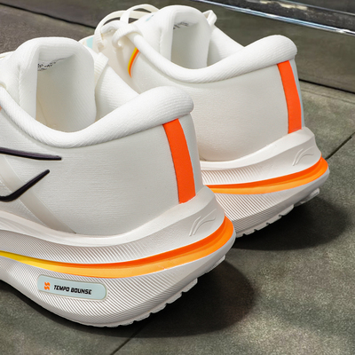 李宁秋冬款越影5代跑步鞋男2025冬季新款软弹加厚运动鞋减震男鞋