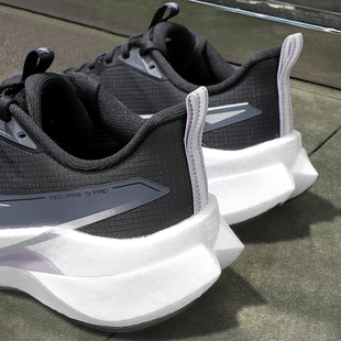 李宁赤兔9pro跑步鞋女款2026春季新款䨻丝透气跑鞋舒适软弹运动鞋