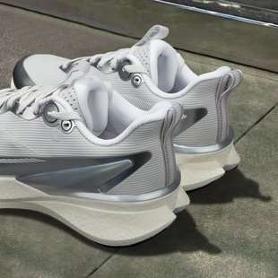 李宁秋冬款赤兔8pro跑步鞋女2025冬季新品加厚鞋面运动鞋专业跑鞋