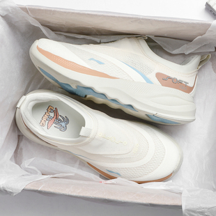 透气潮流休闲鞋 李宁女子SOFT 新款 2时来运转2025夏季 AGLV006