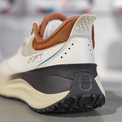 李宁SOFT PLUS春季款运动鞋男2025春季新款轻质减震休闲鞋AGLU087