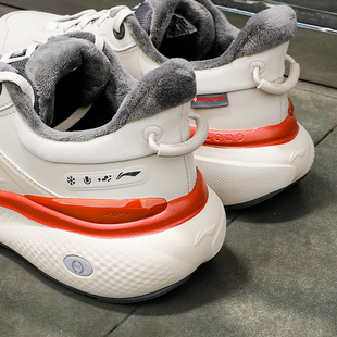 男鞋 2025冬季 新款 李宁SOFT 子加厚运动鞋 2休闲鞋 防泼水鞋 PLUS