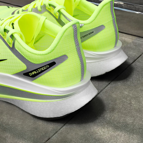 李宁飞电6C跑步鞋男2026春季新款反光䨻丝轻质透气竞速比赛跑鞋