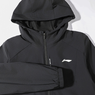 李宁运动风衣男款2026春季新款健身系列户外登山防泼水连帽外套