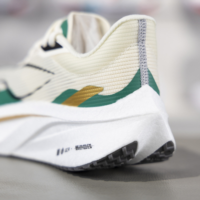 李宁飞电4c碳板跑步鞋女款2025新款超轻减震透气跑鞋男鞋ARMU006