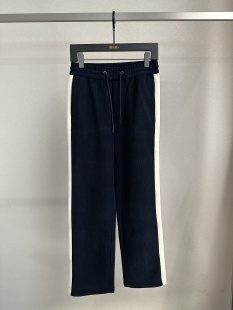 CNC 25秋冬新款 男士时尚后口袋字母刺绣直筒休闲裤 811G3930BD