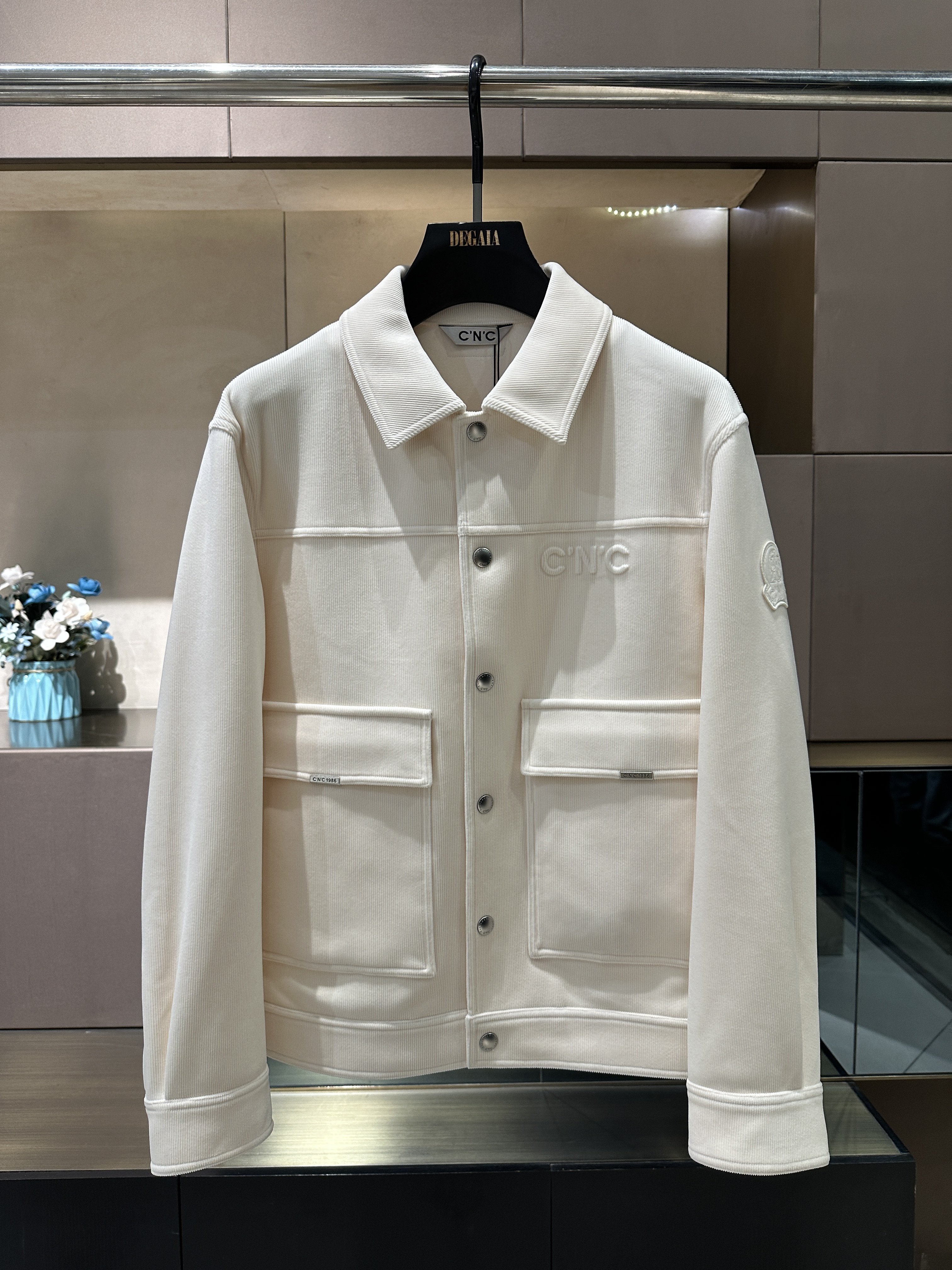 CNC 25秋冬新款 男士时尚口袋装饰字母印花翻领夹克 811G311027