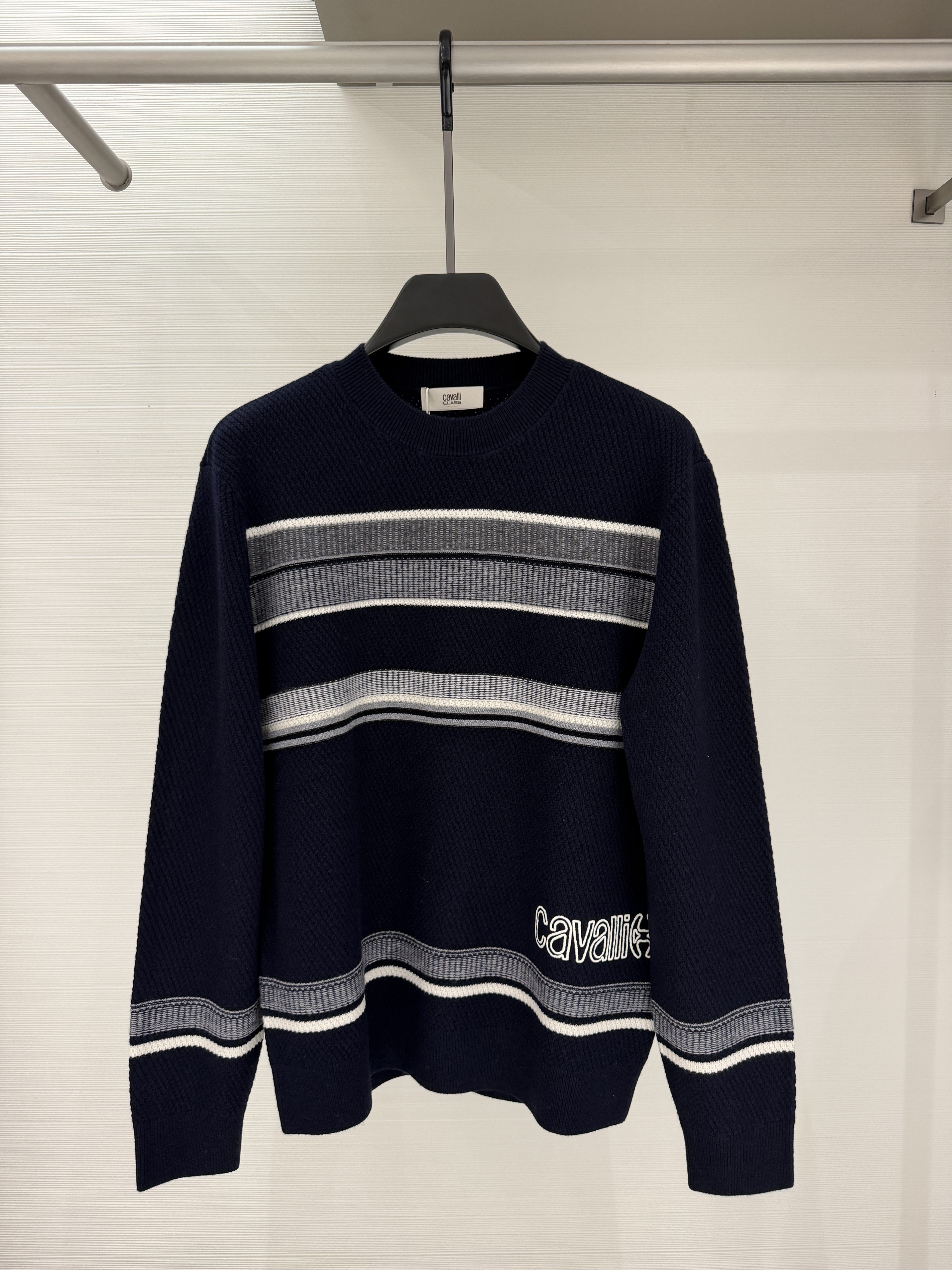 Cavalli Class男装26秋冬新款羊毛衫字母刺绣圆领休闲CM032F3268