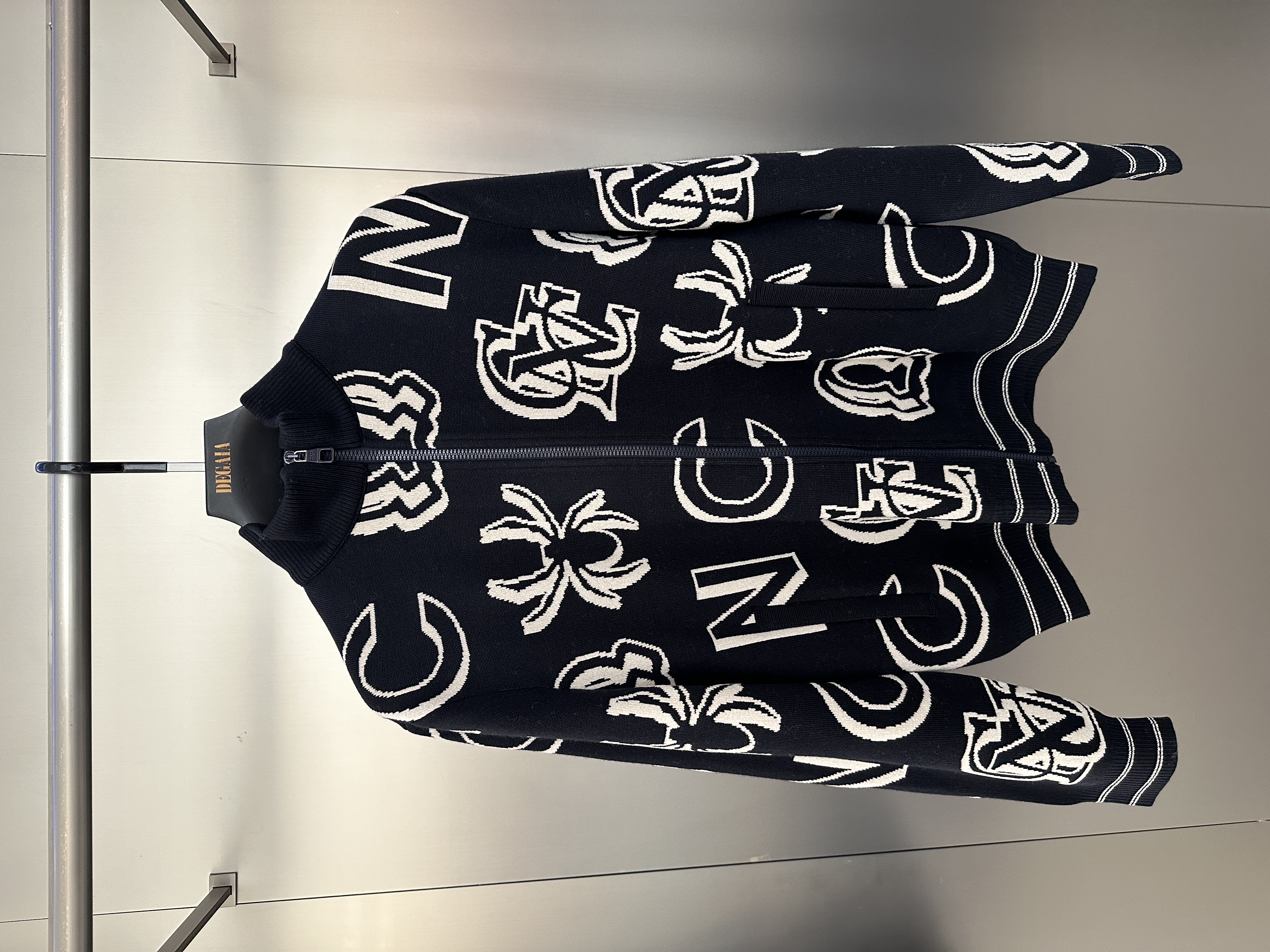 CNC 25秋冬新款 男士时尚满印花版立领针织夹克外套 811G354017