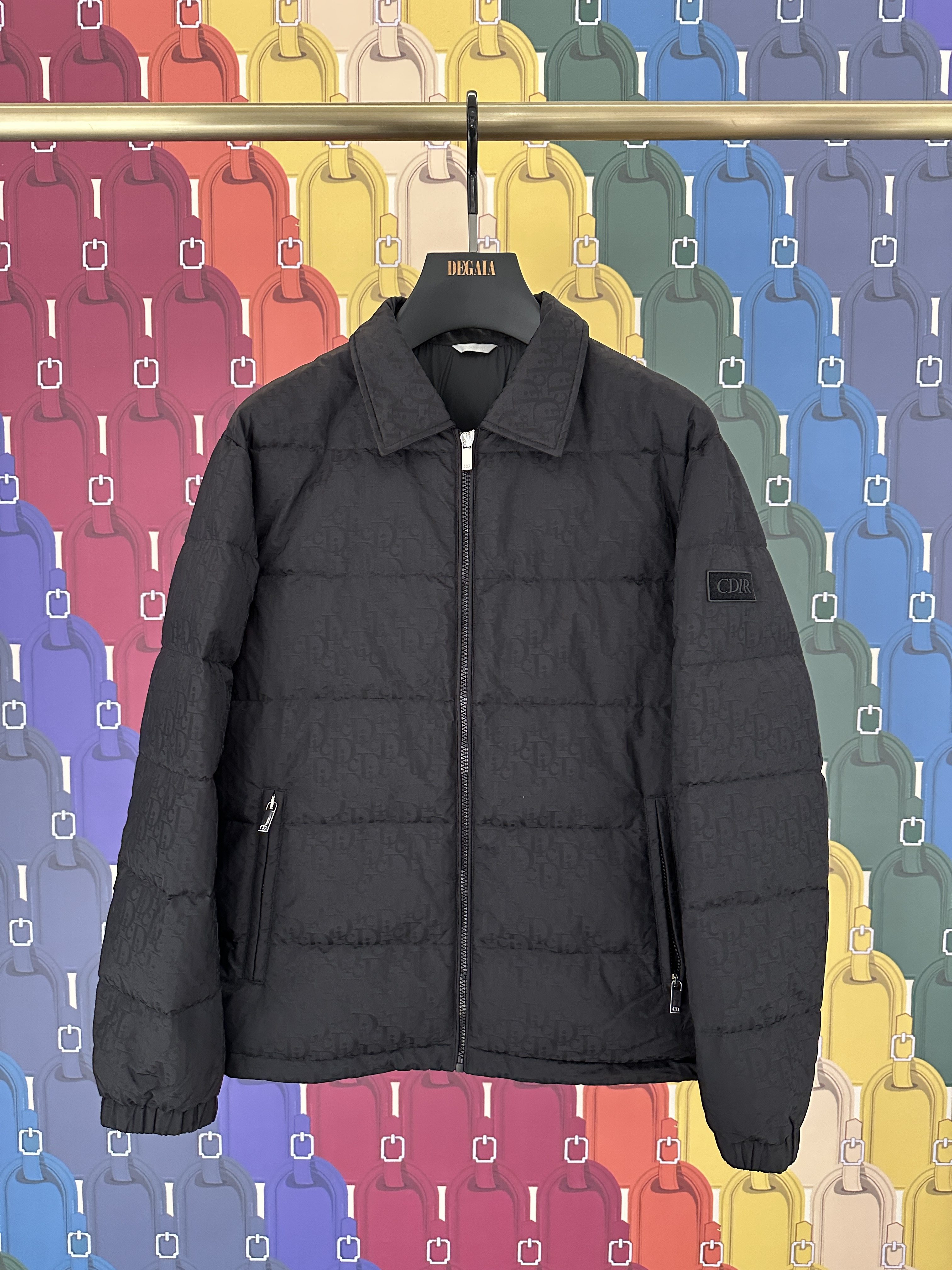 CDHOMME 25秋冬新款 男士时尚满印花版立领羽绒服 CD55300379