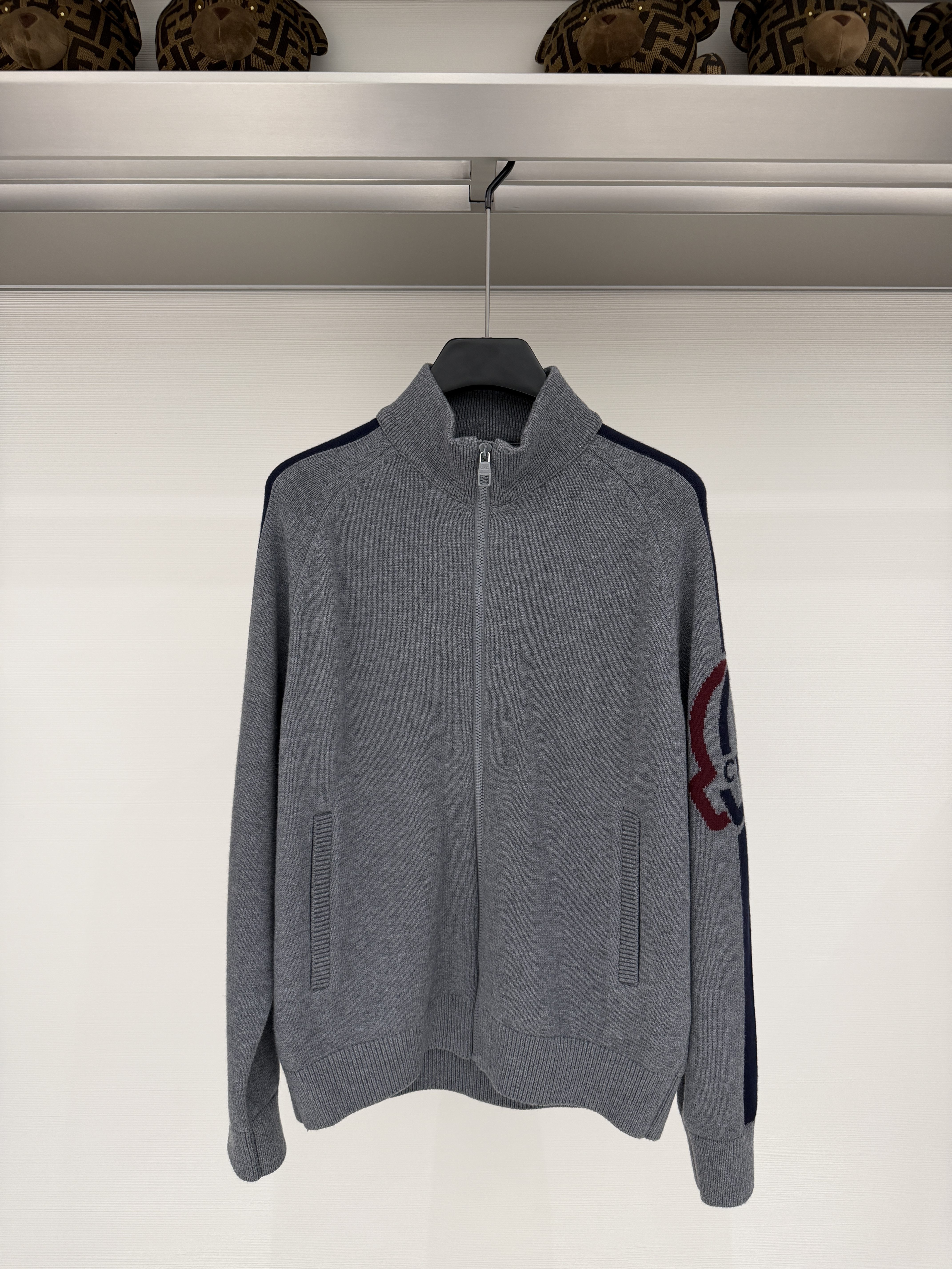 CNC 25秋冬新款 男士肩袖拼色logo字母印花针织夹克811G354013,男装,夹克,淘宝优惠券,粉丝福利购,淘宝优惠卷