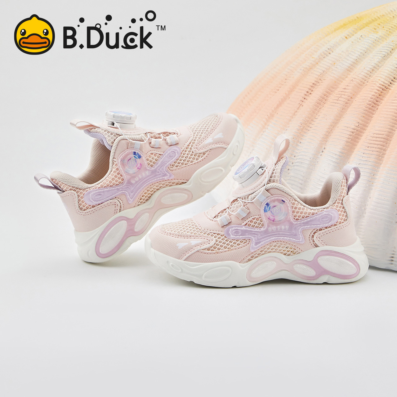 B.Duck小黄鸭旋转纽扣儿童运动鞋